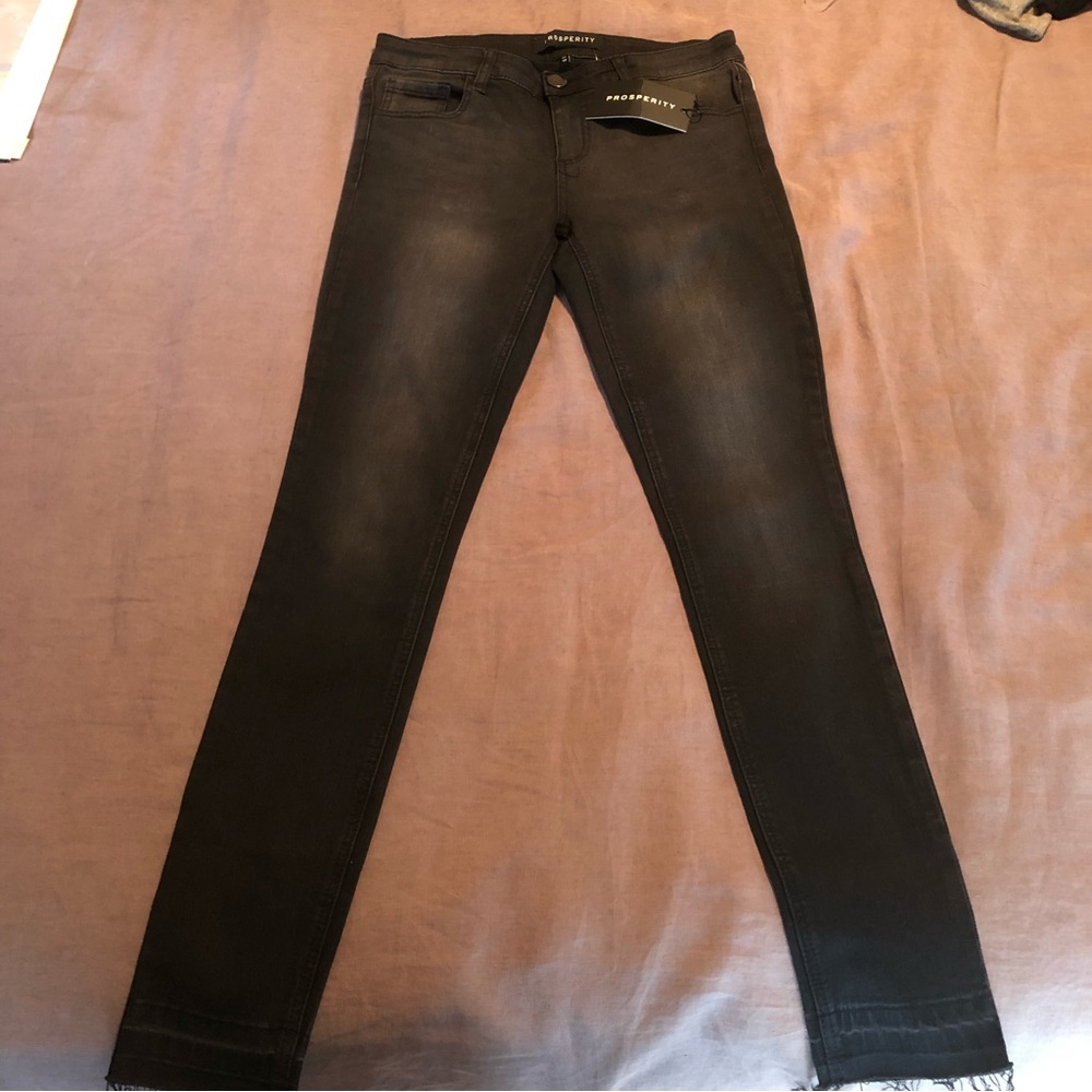 PROSPERITY - Lena Super Skinny Released Hem Jean, black, size 6